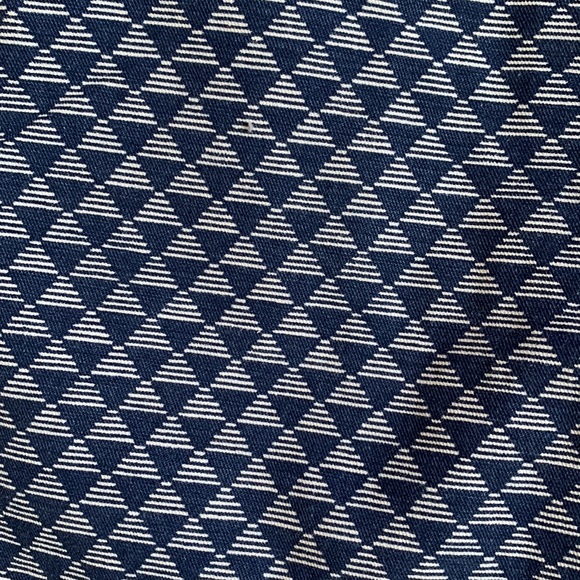 Gap Women’s Patterned Shorts - Picture 3 of 3